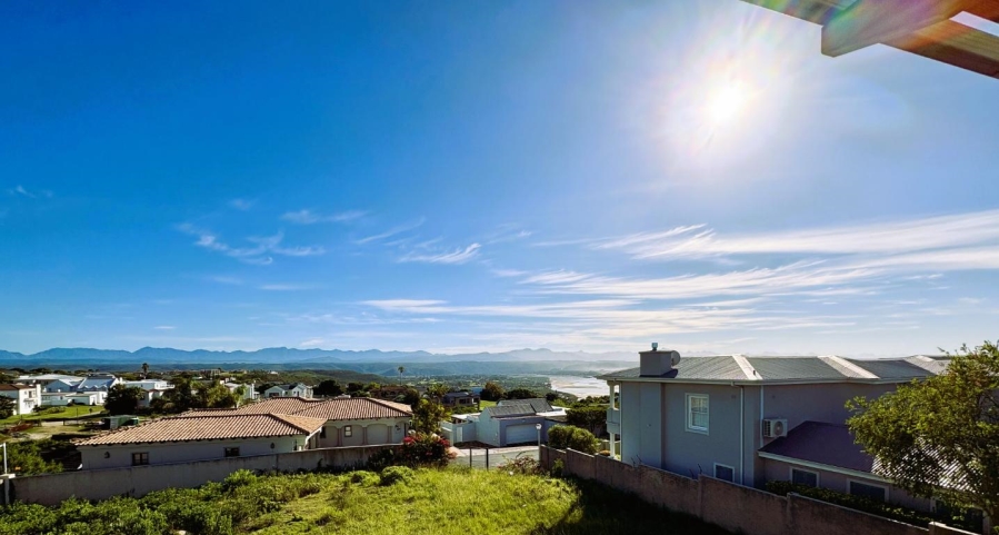 3 Bedroom Property for Sale in Plettenberg Bay Central Western Cape